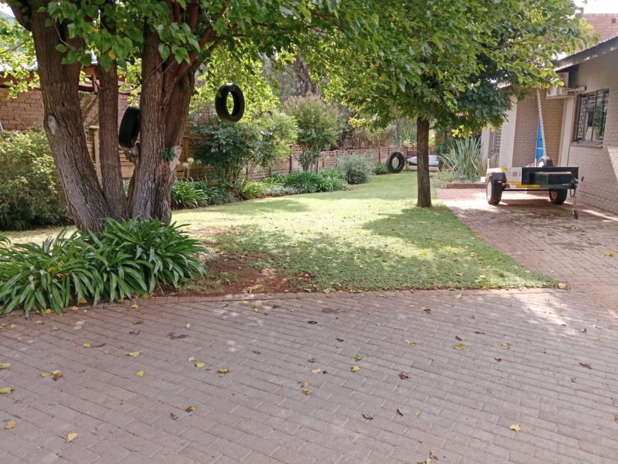 3 Bedroom Property for Sale in Kuruman Northern Cape